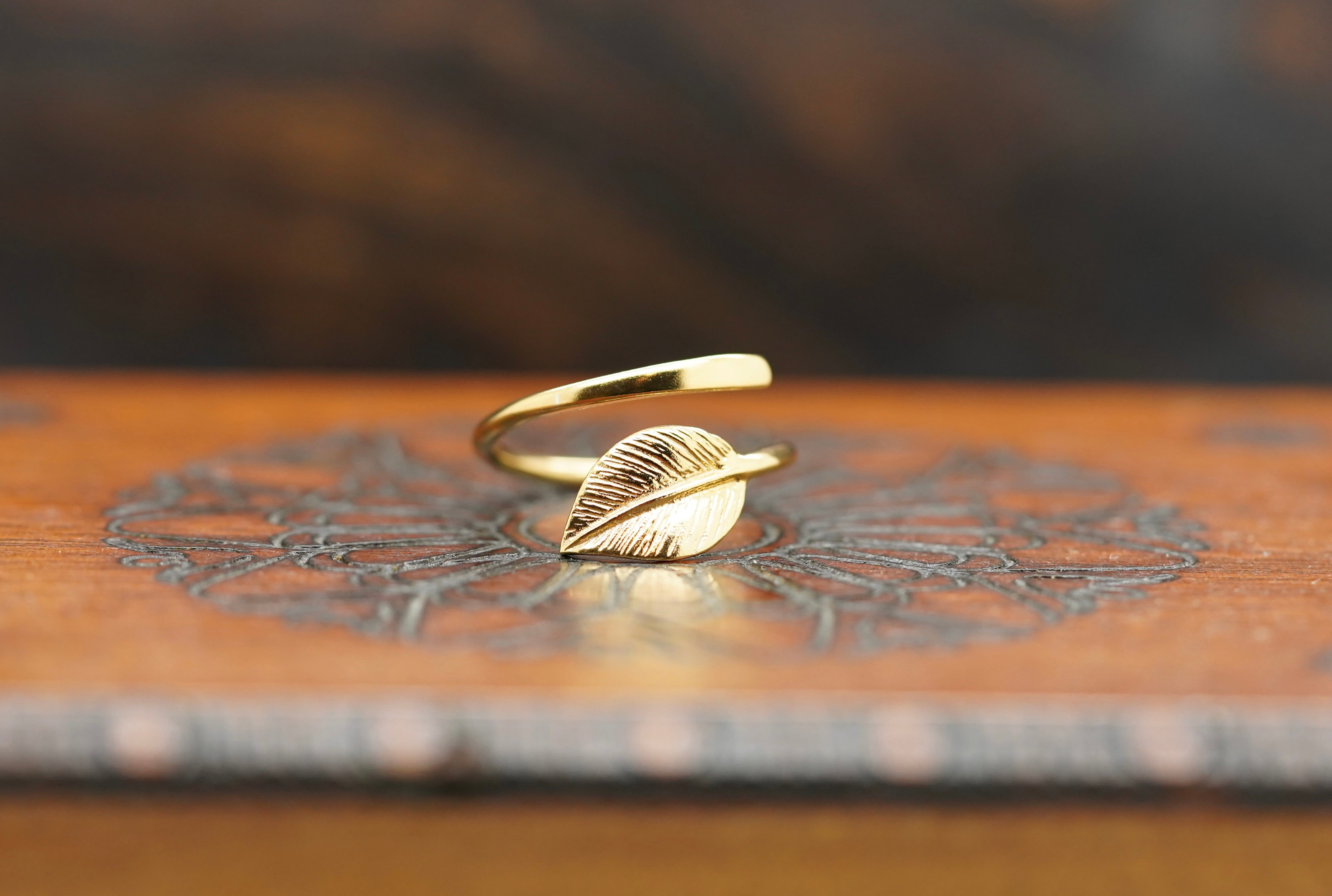 ring vergoldet, vergoldeter ring, goldener ring schmuck, dyani ring, ring blatt