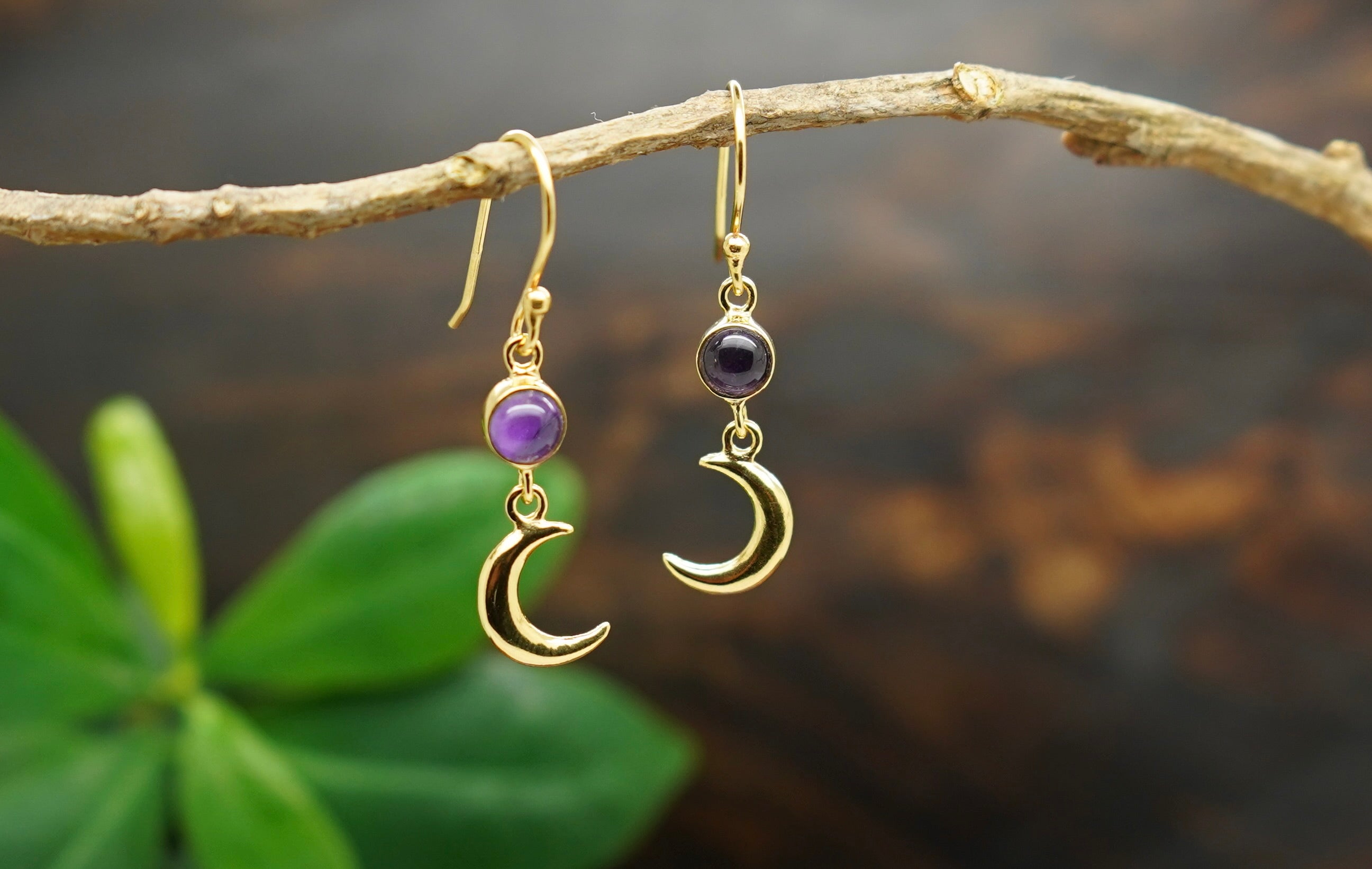 ohrringe mit amethyst, amethyst ohrringe, ohrringe gold mit amethyst, amethyst ohrringe gold, edelstein ohrringe, ohrringe edelstein, jaci ohrringe, mond ohrringe, gold ohrringe
