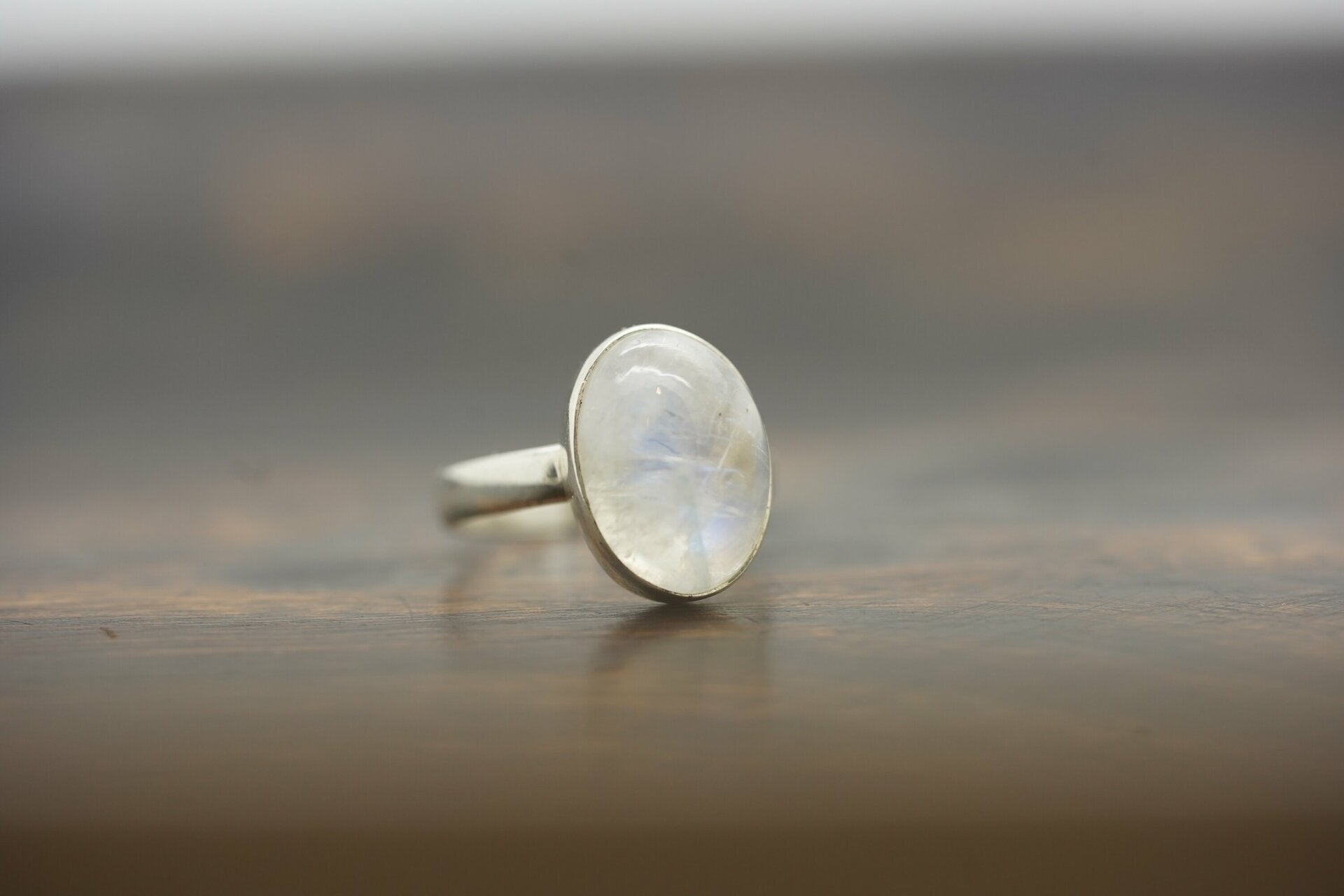 mondstein ring, mondstein ring silber, edelstein ring, kaya ring, silber ring, ring aus mondstein, ring mondstein
