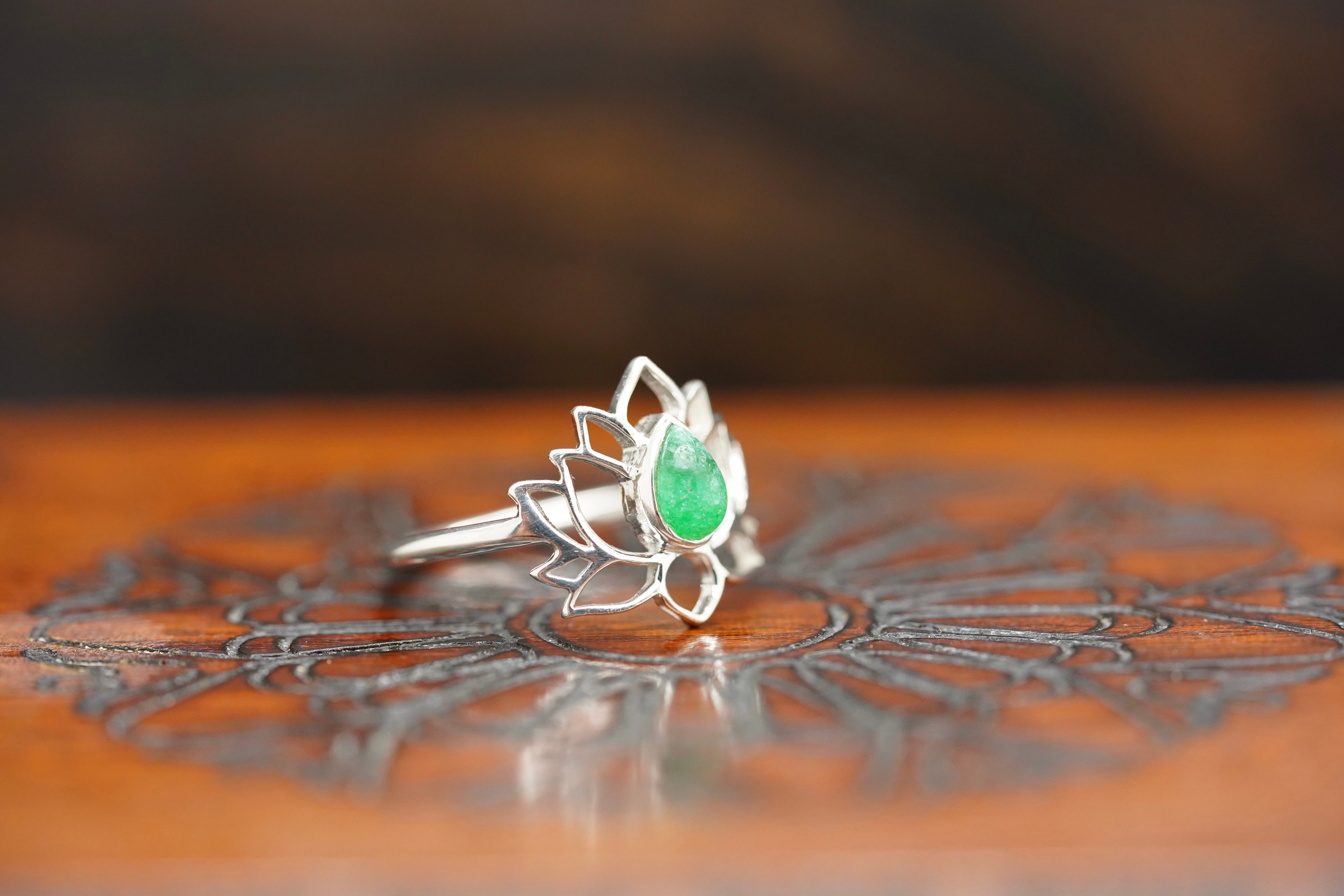 aventurin ring, schmuck aventurin, aventurin schmuck, ring aventurin, grüner aventurin ring, aventurin ring silber, Edelstein ring, lotus ring