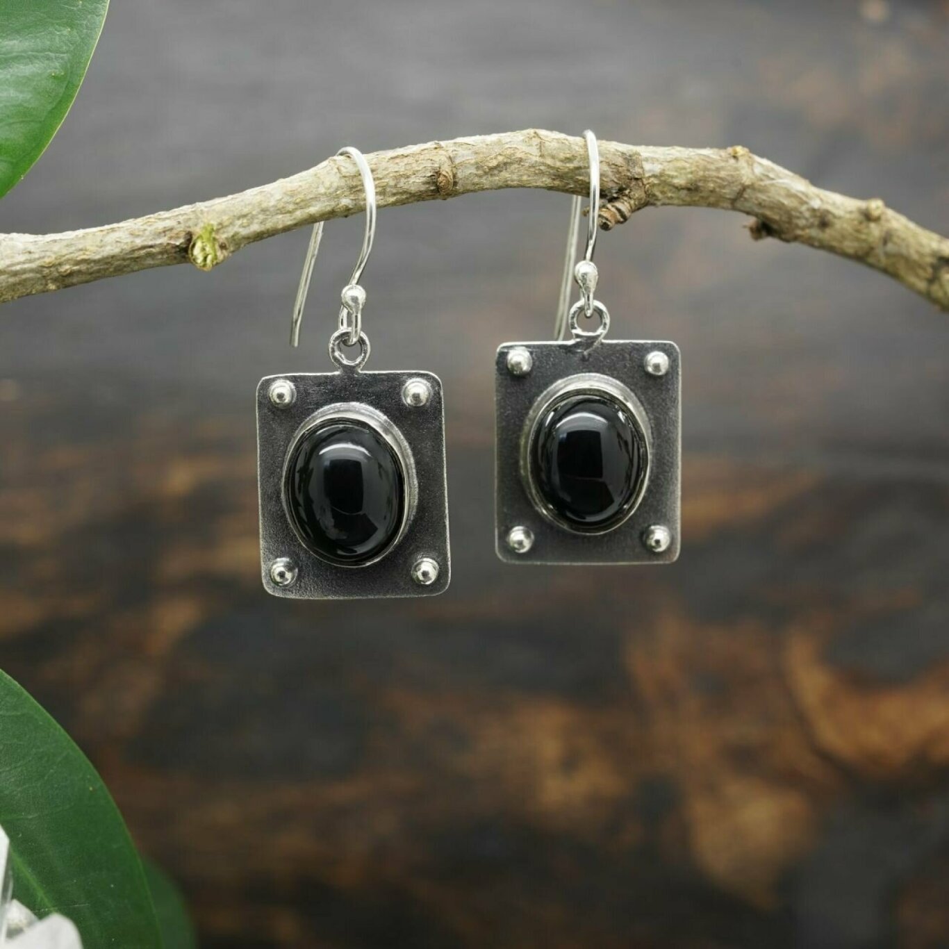 onyx ohrringe, onyx ohrringe hängend, silber ohrringe mit onyx, onyx ohrringe silber, edelstein ohrringe, ohrringe edelstein, mai ohrringe, ohrringe silber
