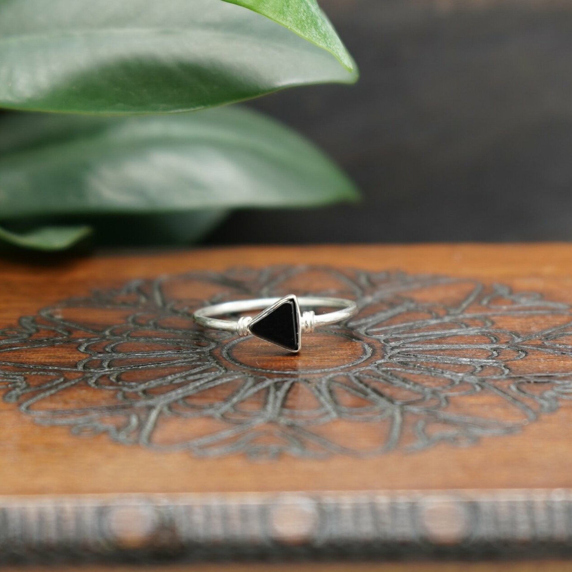 onyx ring, onyx ring damen	, onyx ring black, onyx ring damen antik, schwarzer, onyx ring, onyx ring damen silber, onyx ring silver, Silber ring, edelstein ring, maka ring, ring dreieck
