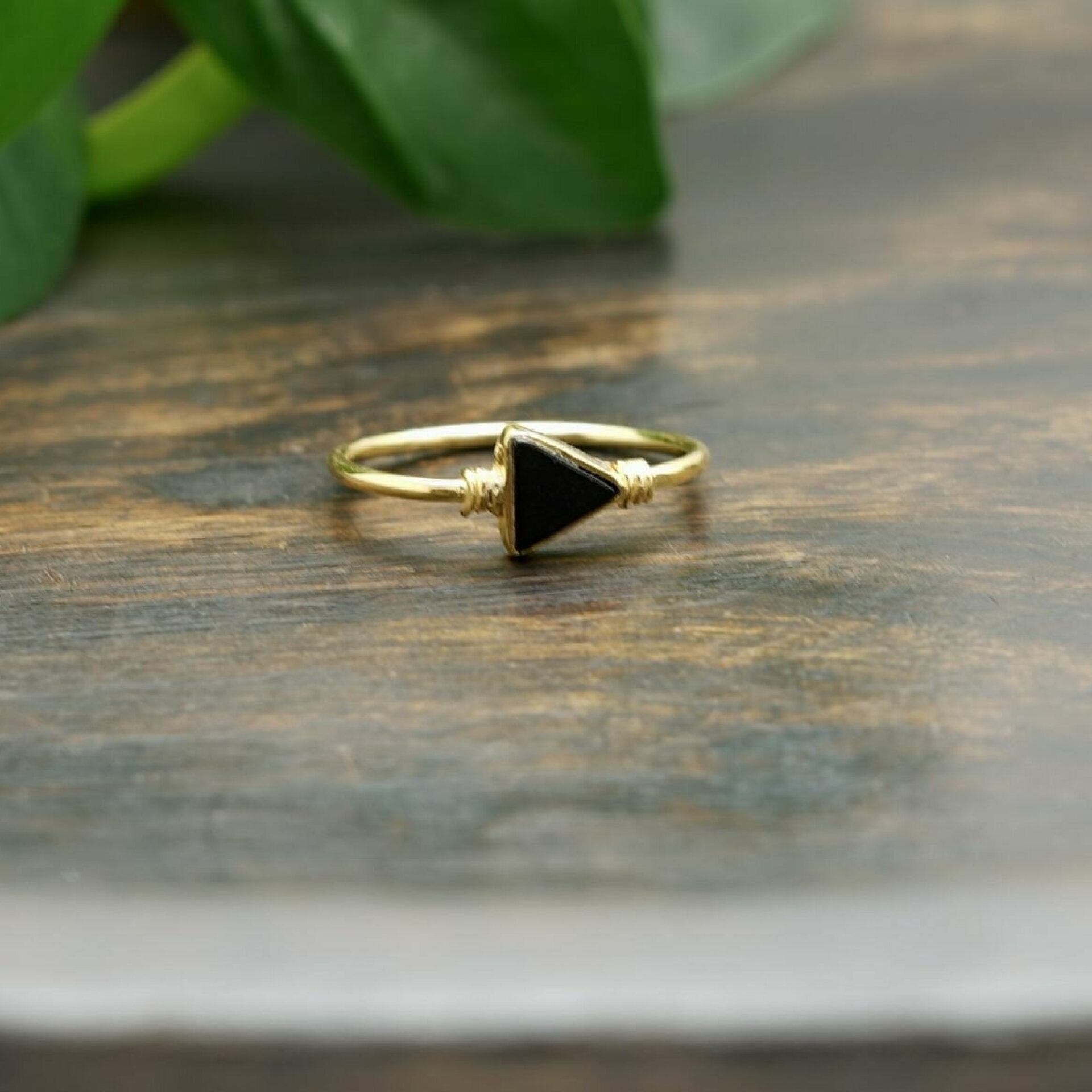 onyx ring, onyx ring damen	, onyx ring black, onyx ring damen antik, schwarzer, onyx ring, onyx ring damen gold, onyx ring gold, gold ring, edelstein ring, maka ring
