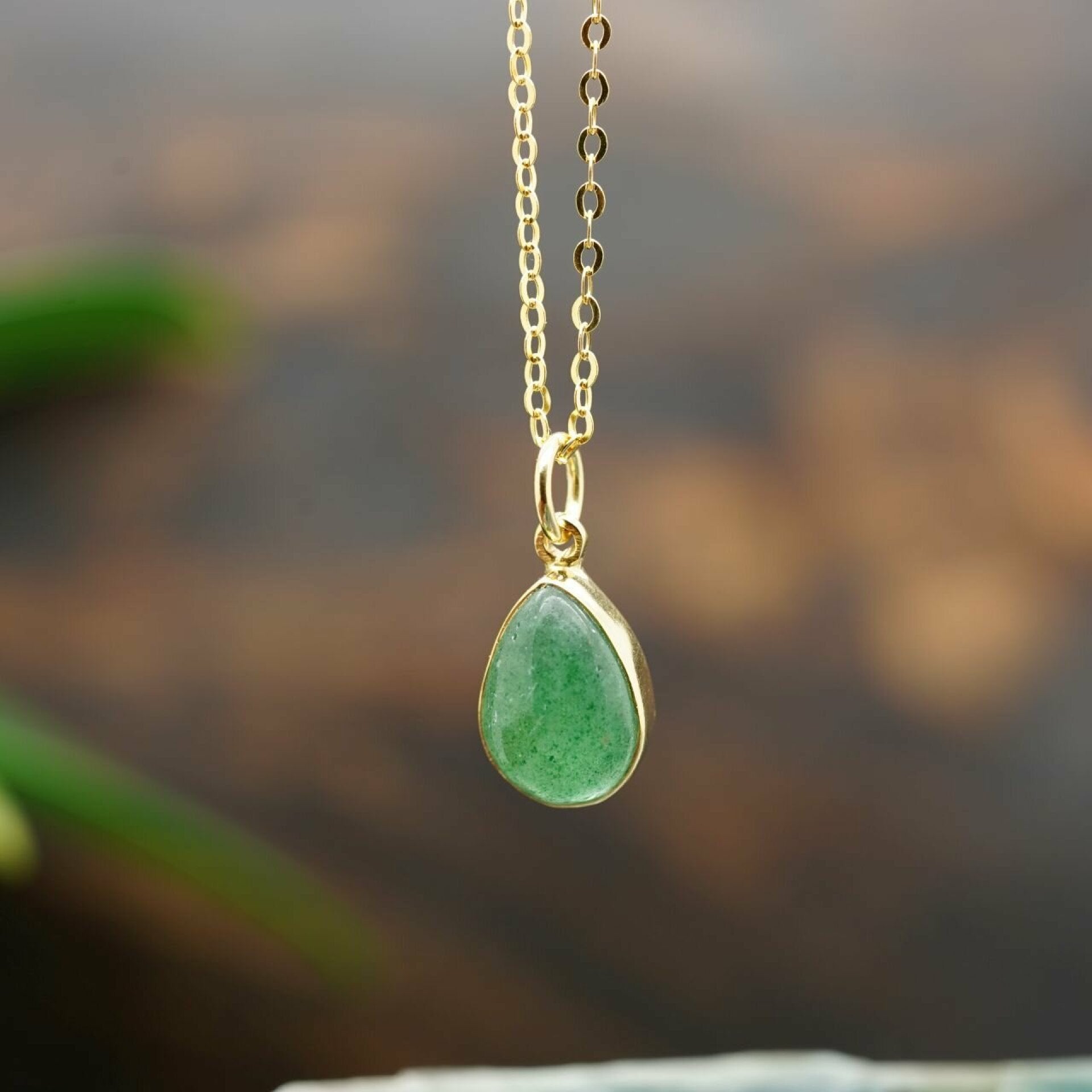 aventurin kette, schmuck aventurin, aventurin anhänger, aventurin schmuck, kette aventurin, aventurin kette gold, edelstein kette, onida kette