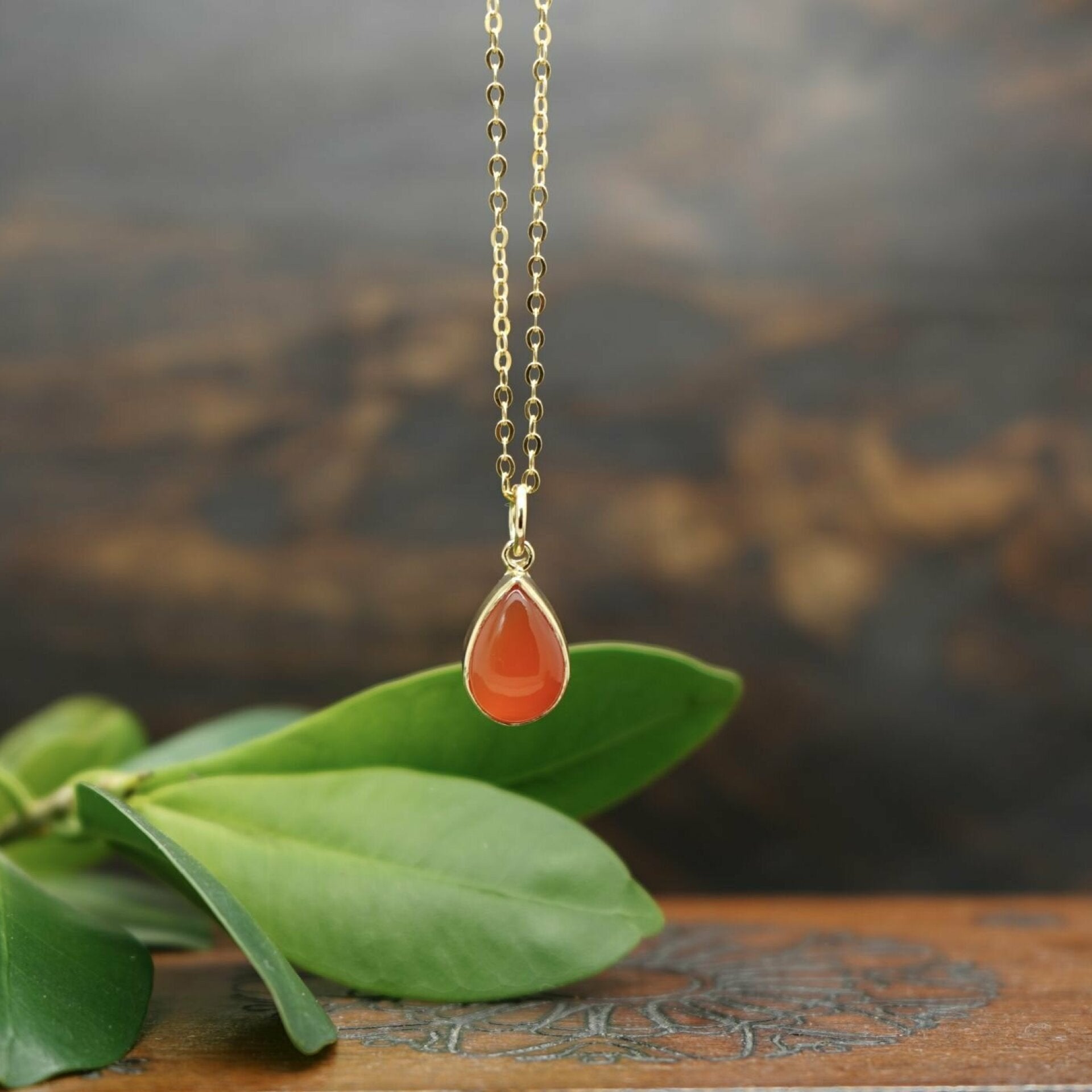 karneol kette, karneol kette anhänger,
karneol kette echt, karneol stein kette,
kette karneol, edelstein kette, gold kette, kette gold, onida kette,  kette mit edelstein