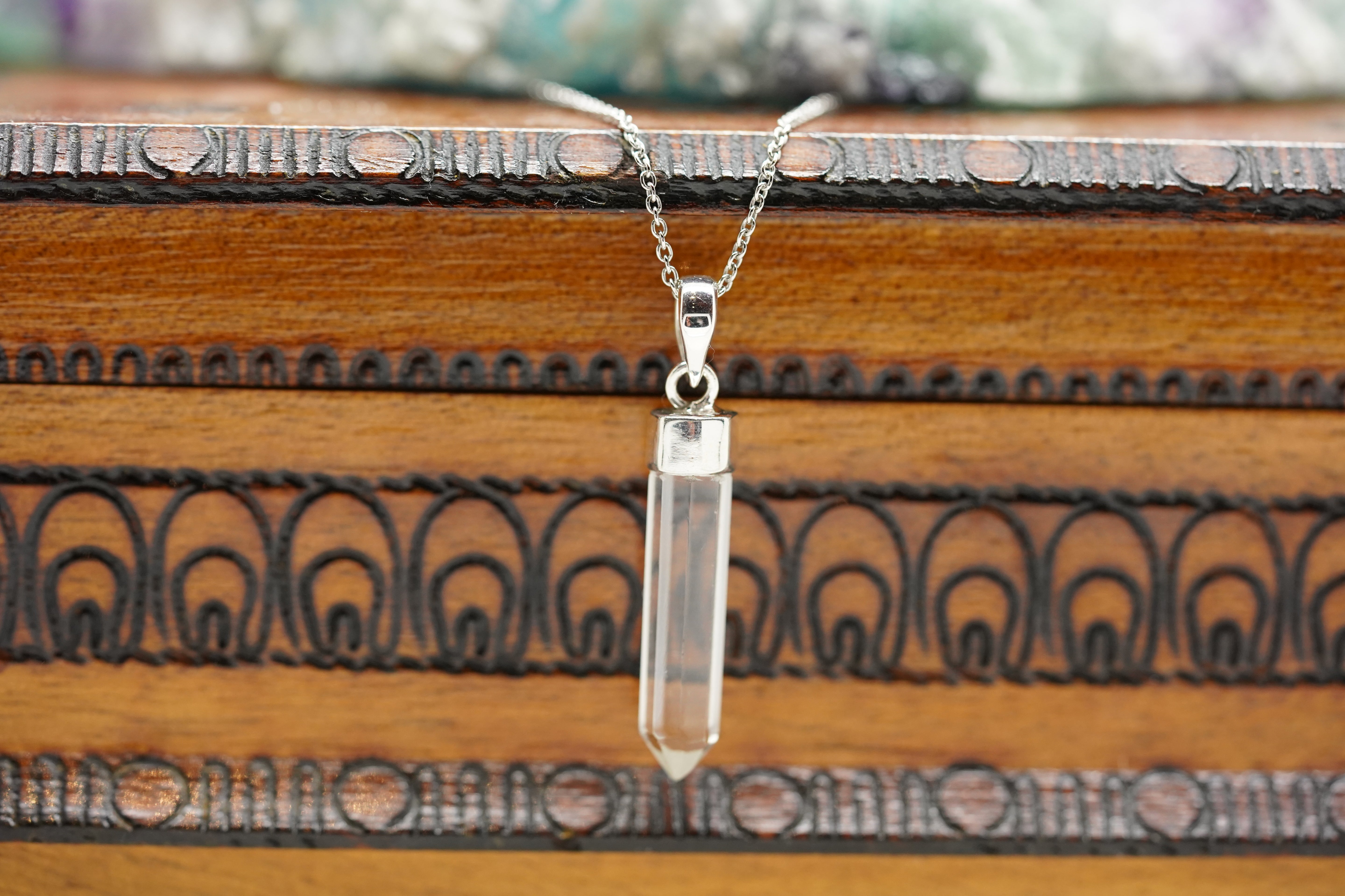 bergkristall kette, bergkristall kette damen, bergkristall kette echt, echter bergkristall kette, bergkristall anhänger, edelstein kette, satinka kette
