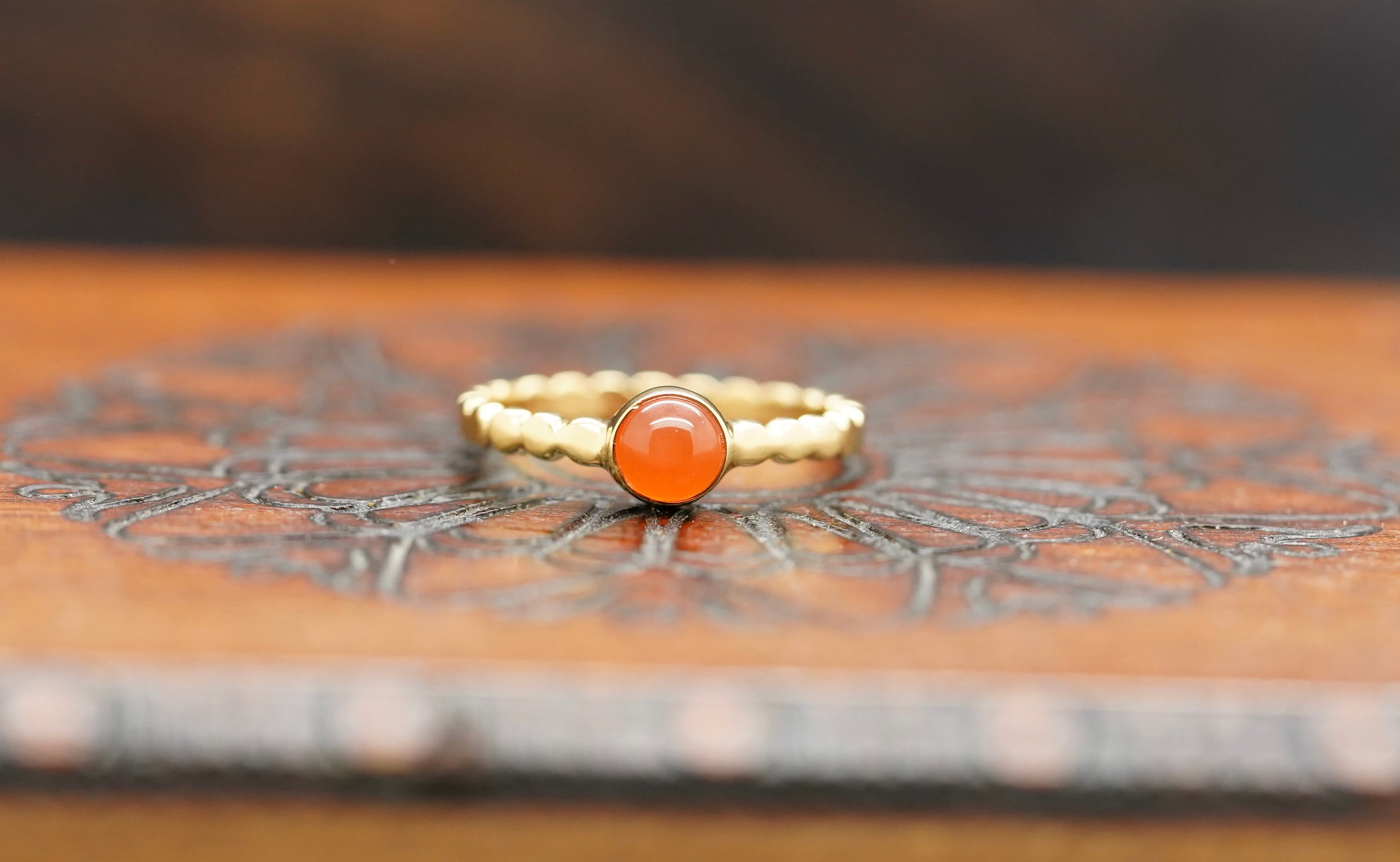 karneol ring, karneol ring gold, karneol ring damen, waki ring, edelstein ring, ring vergoldet, vergoldeter ring
